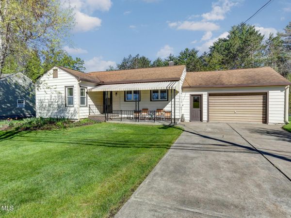 450 S Kingsboro Avenue, Johnstown, NY 12095