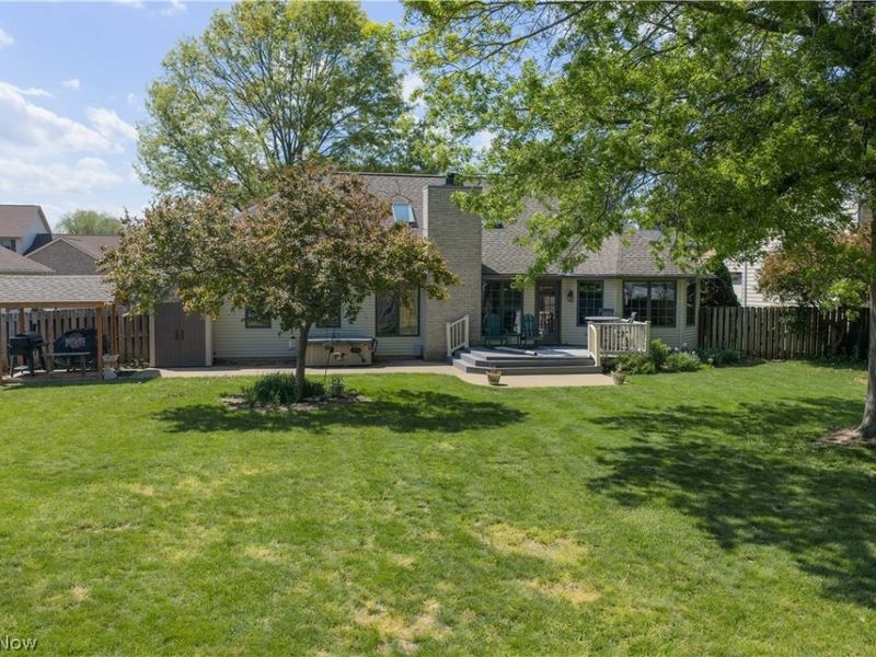 1453 3rd Street SE, New Philadelphia, OH 44663 Photo 3