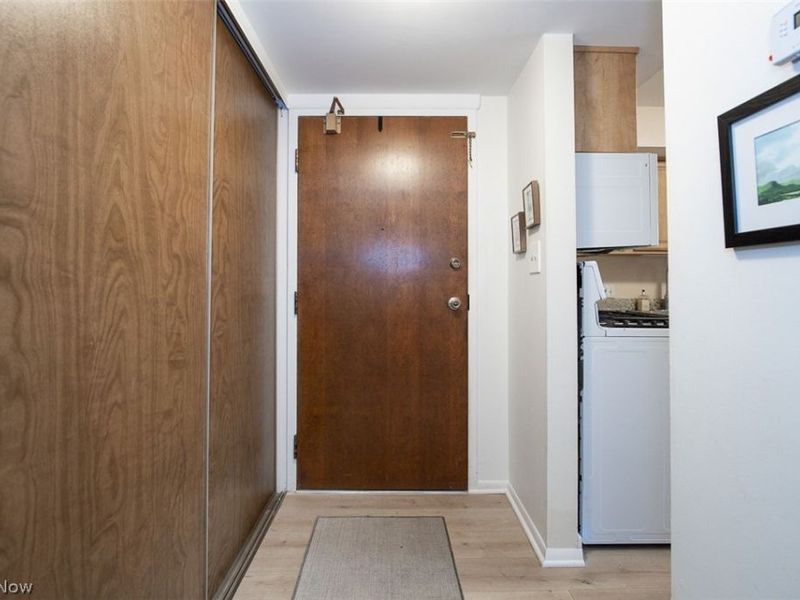 1105 Canyon View Road, Unit 204, Sagamore Hills, OH 44067 Photo 3