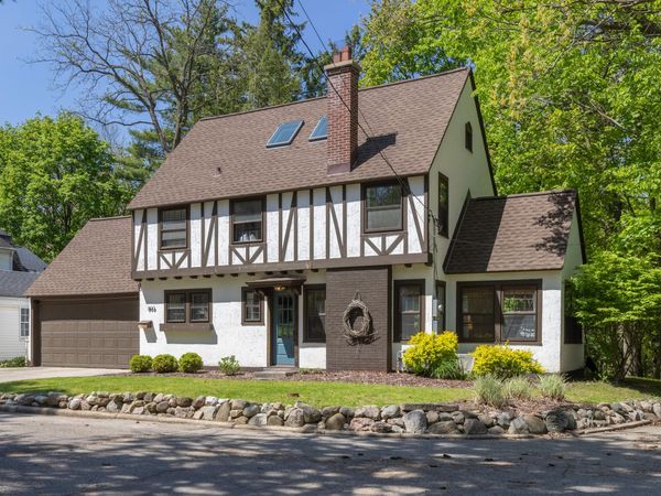 803 Forest Glen Boulevard, Kalamazoo, MI 49008