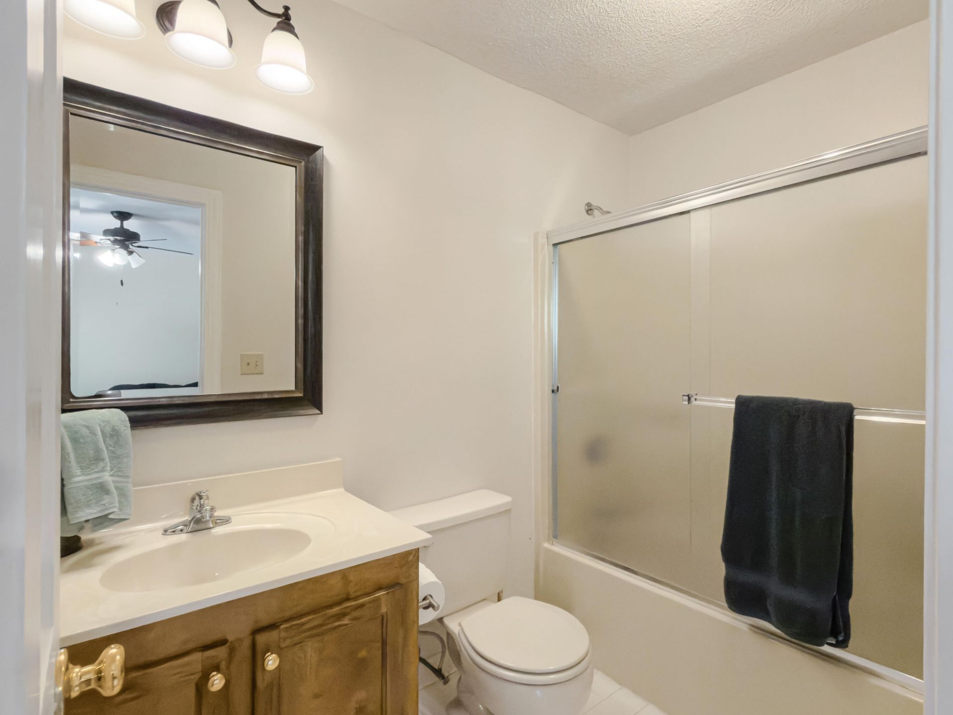 1529 Strathmore Lane Photo 25