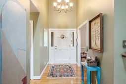 1529 Strathmore Lane photo 4