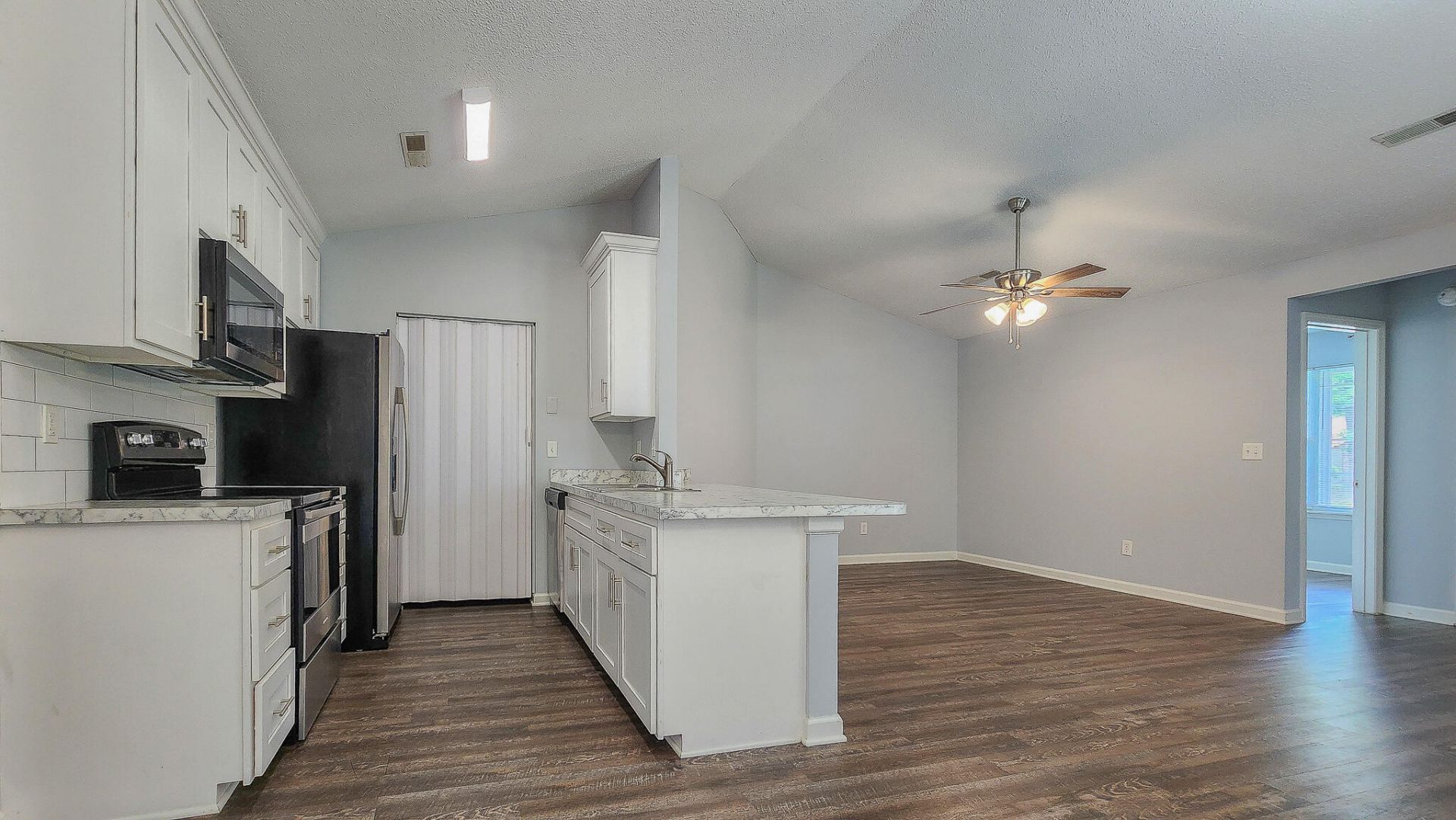 9511 Raven Drive Photo 5