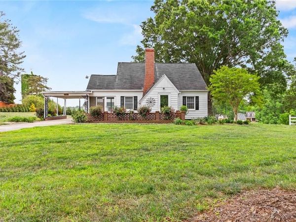 4020 Rockford Road, Boonville, NC 27011