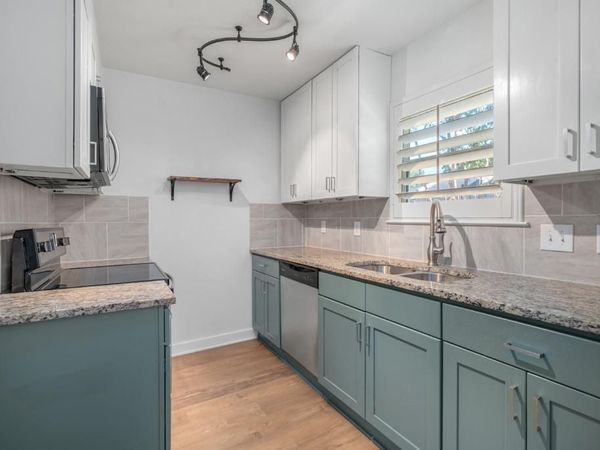 6211 Manor RD, Unit 107, Austin, TX 78723