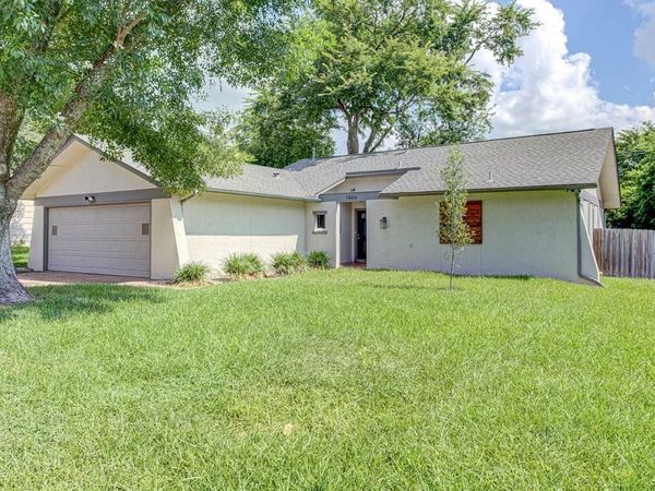 1406 Thornridge RD, Austin, TX 78758