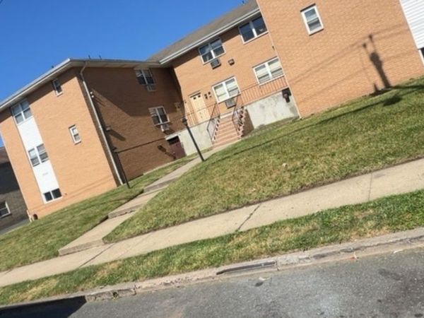 228 E 24Th St, Paterson, NJ 07514