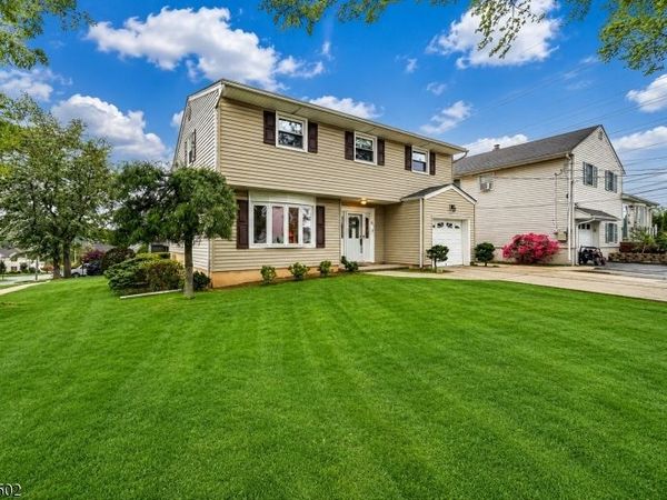 32 Crestwood Ave, Nutley, NJ 07110