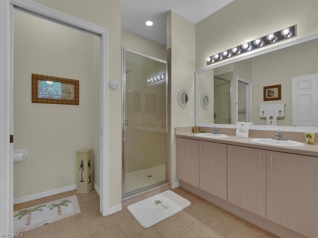 15495 Bellamar Cir, Unit 2222, Fort Myers, FL 33908 Photo