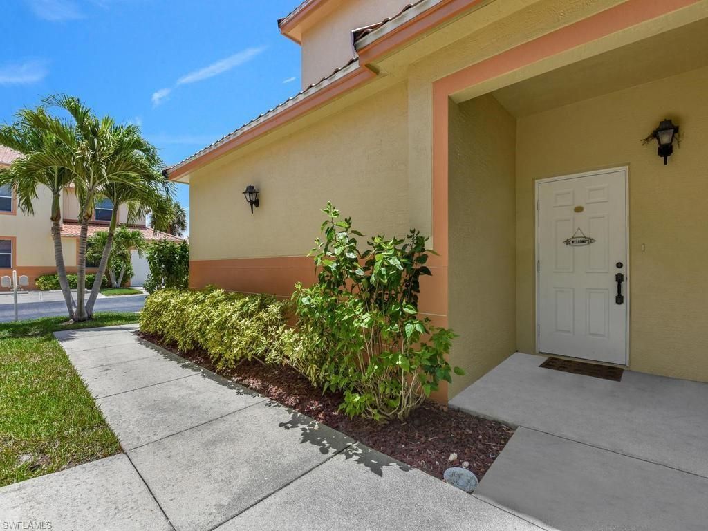 15495 Bellamar Cir, Unit 2222, Fort Myers, FL 33908 Photo