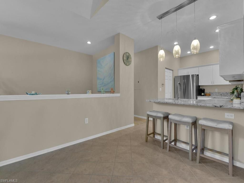 15495 Bellamar Cir, Unit 2222, Fort Myers, FL 33908 Photo