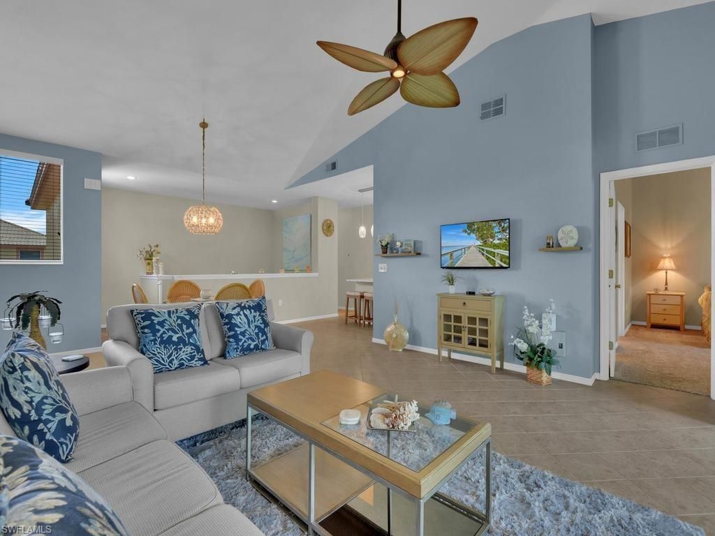 15495 Bellamar Cir, Unit 2222, Fort Myers, FL 33908 Photo