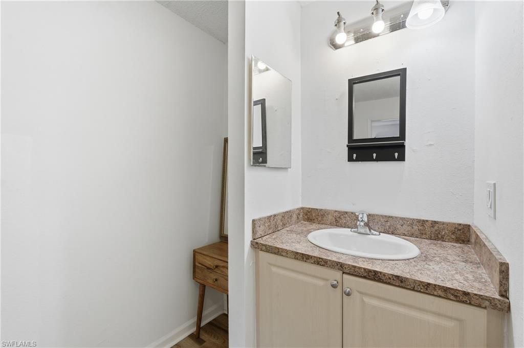 2366 E Mall Dr, Unit 403, Fort Myers, FL 33901 Photo