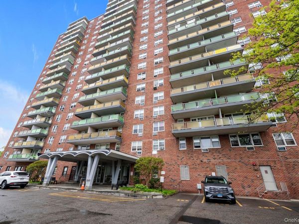 1841 Central Park Avenue, Unit 8G, Yonkers, NY 10103