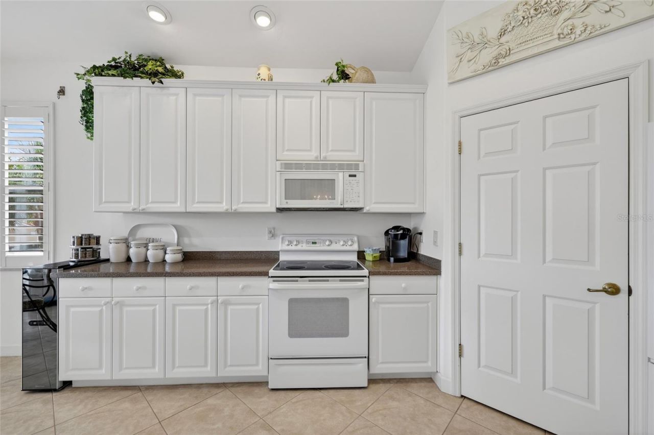 3336 Sunset Key Circle , Unit D, Punta Gorda, FL 33955 Photo