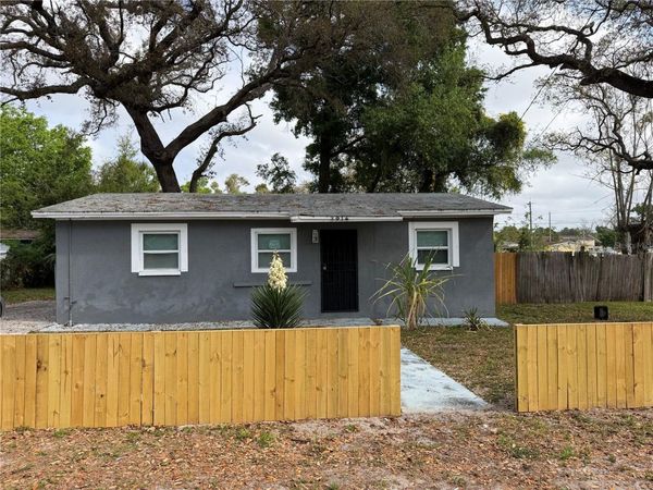 3916 E GENESEE STREET , TAMPA, FL 33610