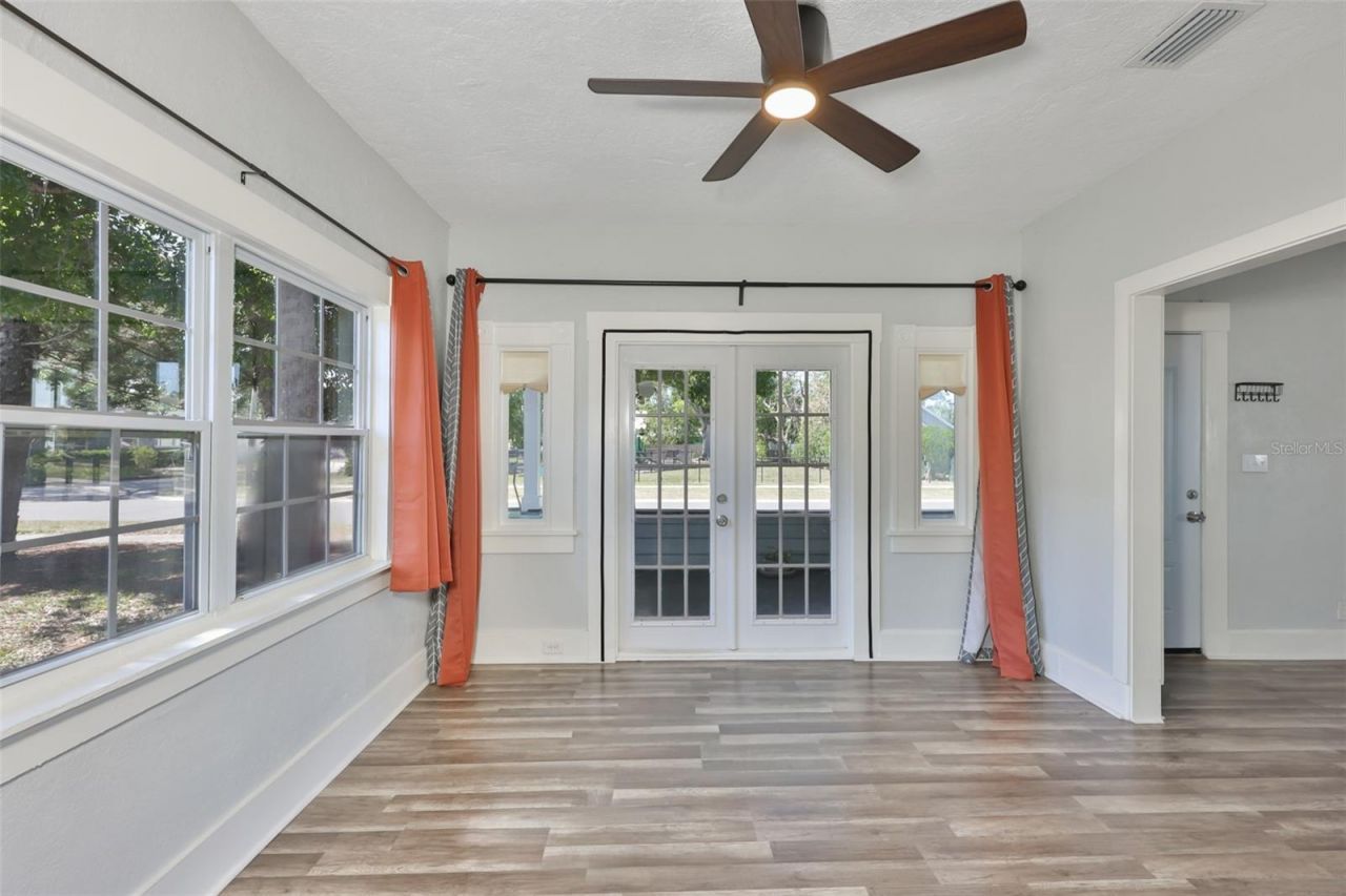 5211 4th Avenue S, Saint Petersburg, FL 33707 Photo