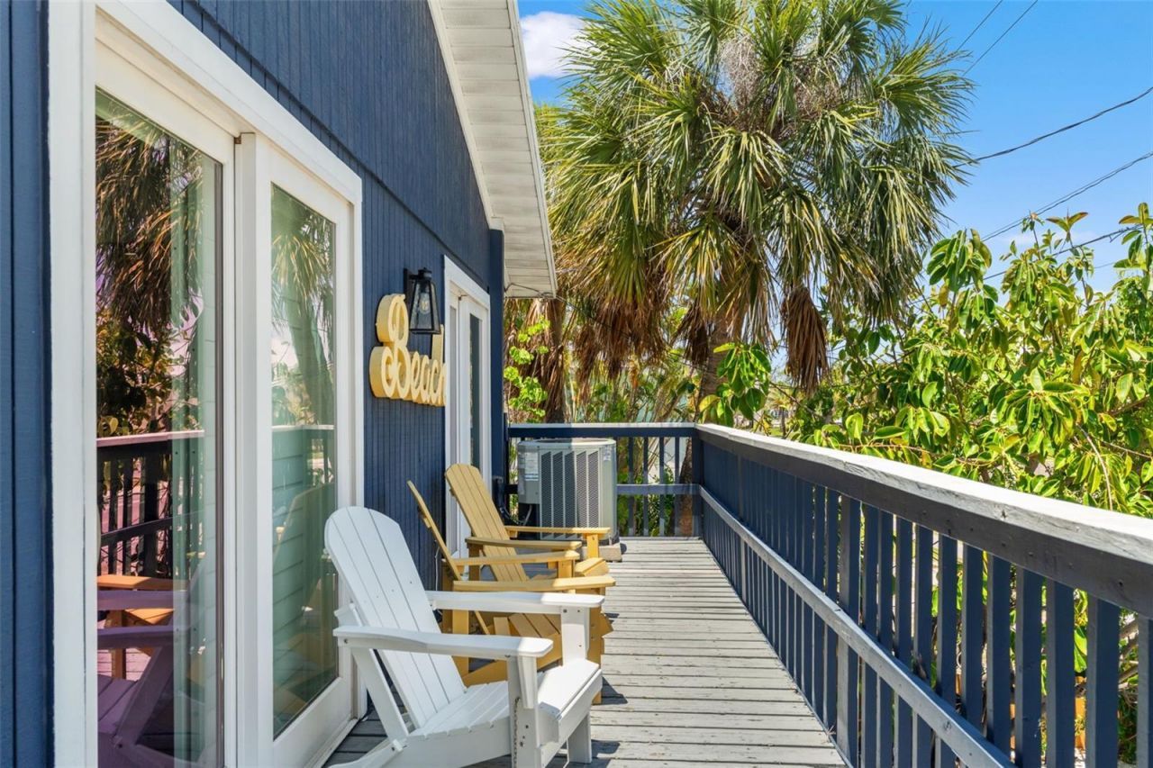 8106 Gulf Drive, Holmes Beach, FL 34217 Photo