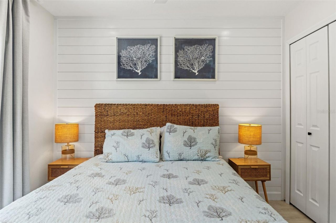 8106 Gulf Drive, Holmes Beach, FL 34217 Photo