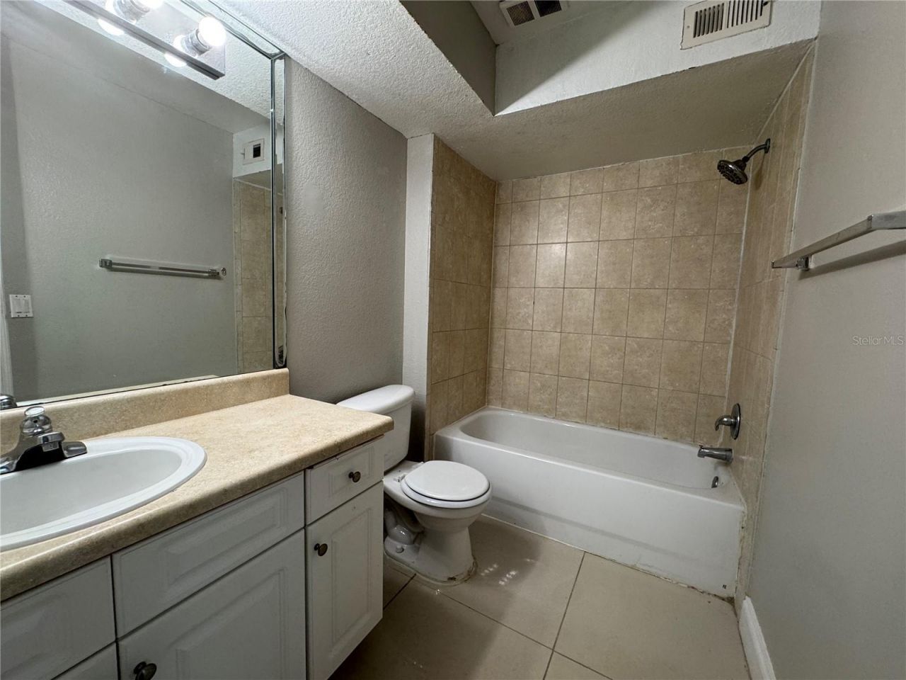 4532 Commander Drive, Unit 2131, Orlando, FL 32822 Photo