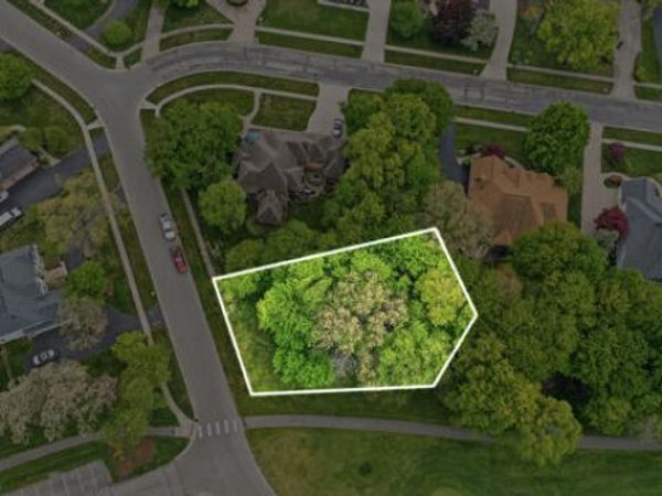 8945 Oak Valley Road , Holland, OH 43528