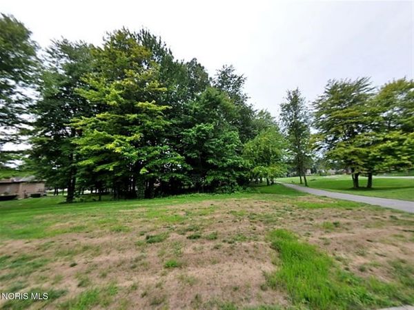 8945 Oak Valley Road , Holland, OH 43528