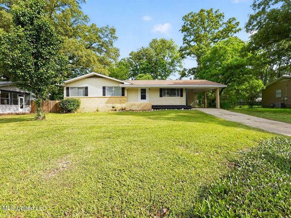 330 Mary Ann Drive, Pearl, MS 39208