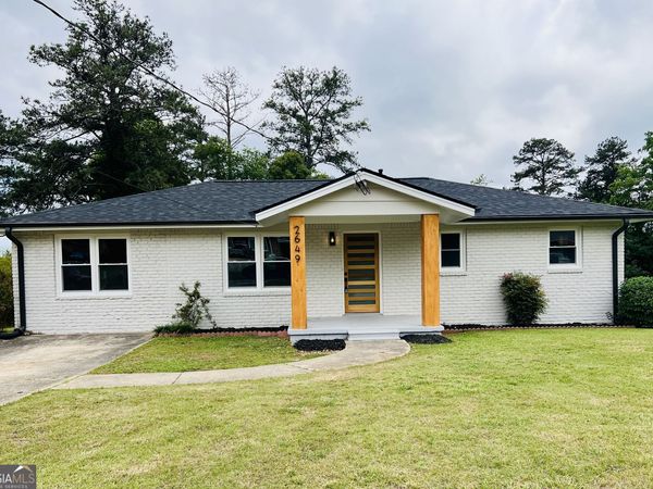 2649 Oak Circle, Ellenwood, GA 30294