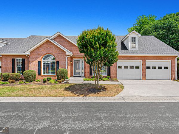 41 Somerset Court, Hartwell, GA 30643