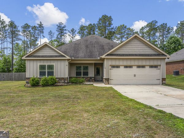 19 Fast Lane, Seale, AL 36875