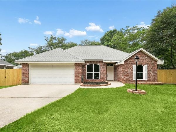 2170 SECOND Street , Mandeville, LA 70471