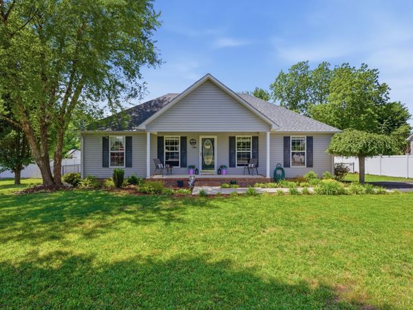145 Greenwood Dr, Smithville, TN 37166