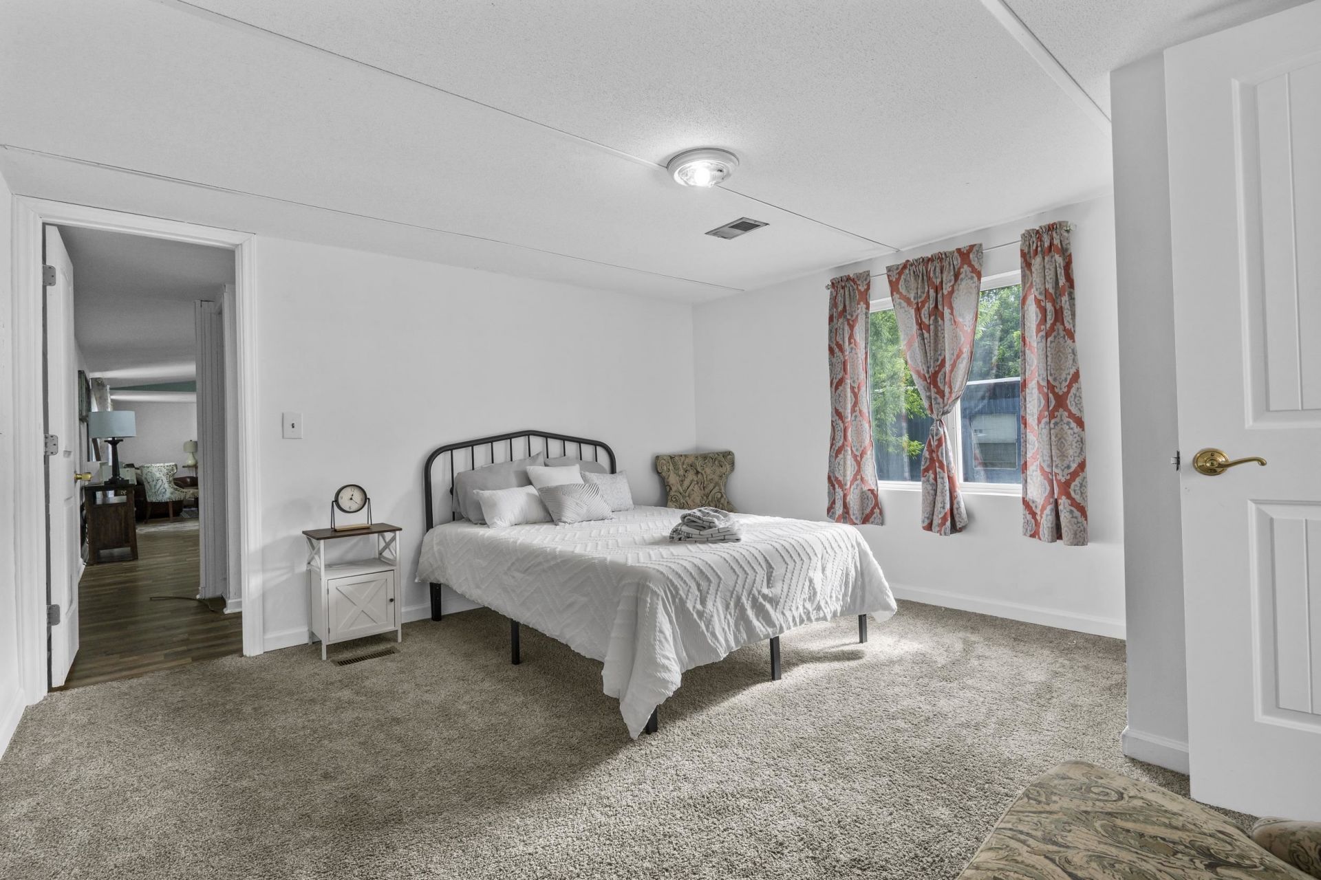 100 Romell Rd. Photo 13