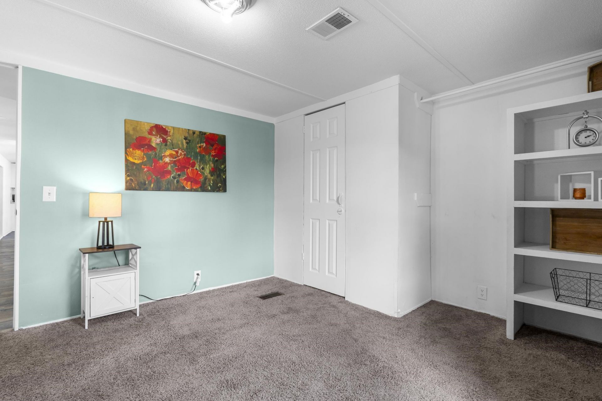 100 Romell Rd. Photo 15