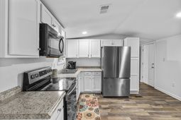 100 Romell Rd. photo 4