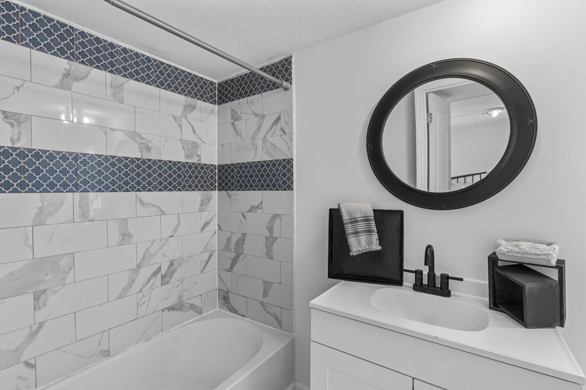 100 Romell Rd. Photo 7