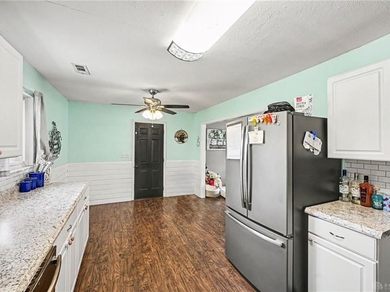 5884 Troy Road, Springfield, OH 45502 Photo 12