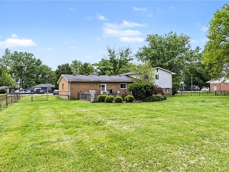 5884 Troy Road, Springfield, OH 45502 Photo 25