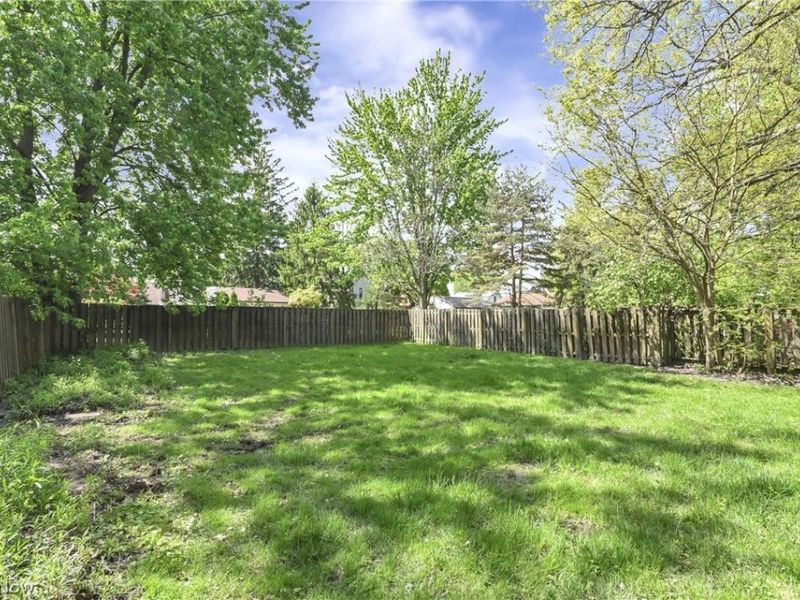 16713 Bradgate Avenue, Cleveland, OH 44111 Photo 10