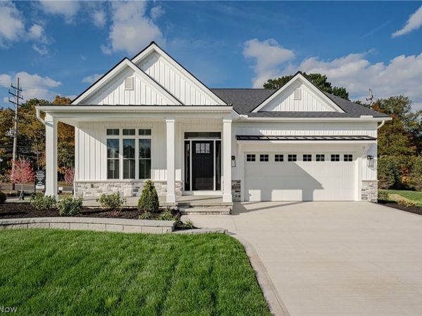 6461 N Cobblestone Road , Mayfield Village, OH 44143
