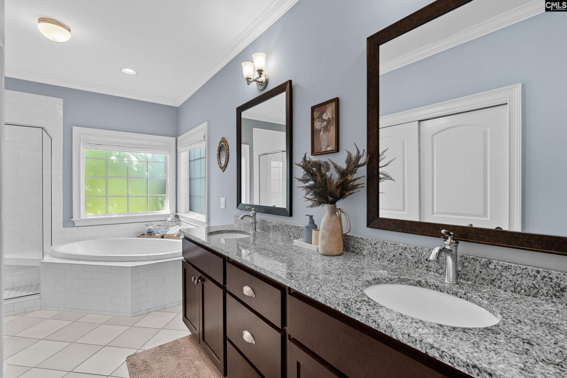 56 Weatherby Court Photo 29