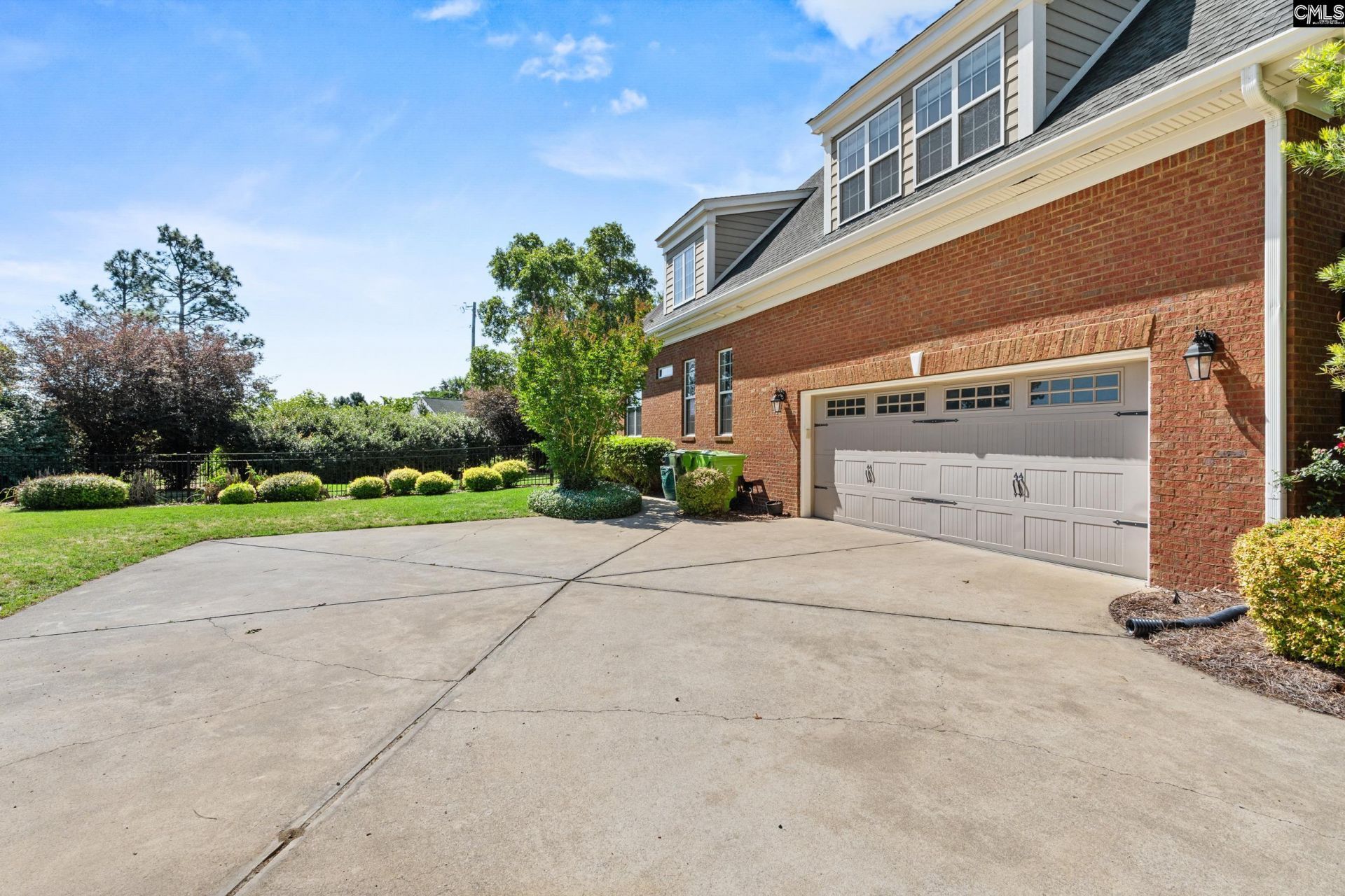 56 Weatherby Court Photo 8
