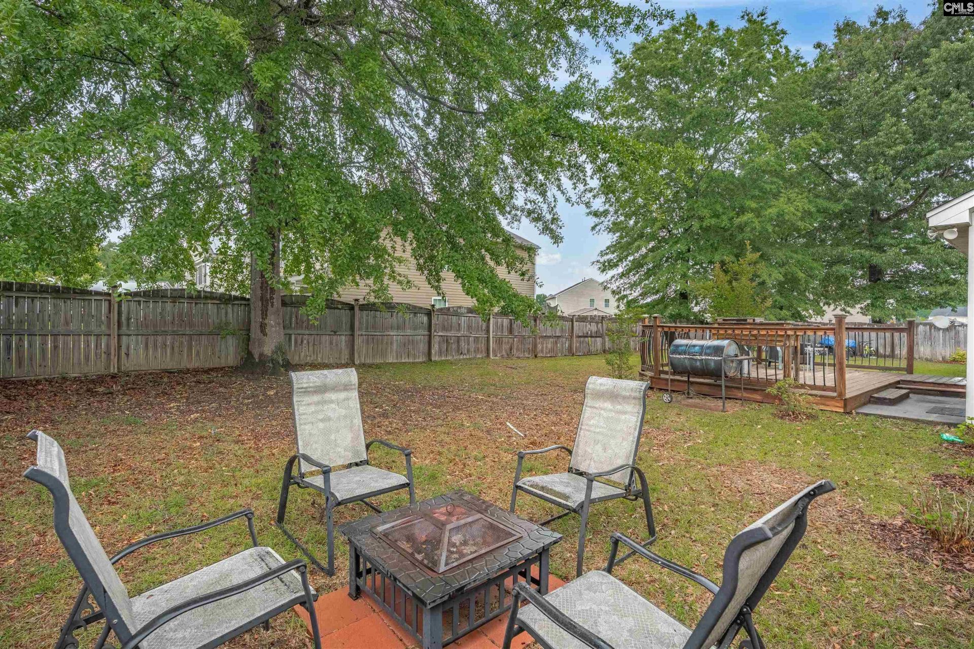 946 Farnsworth Drive  Photo 10