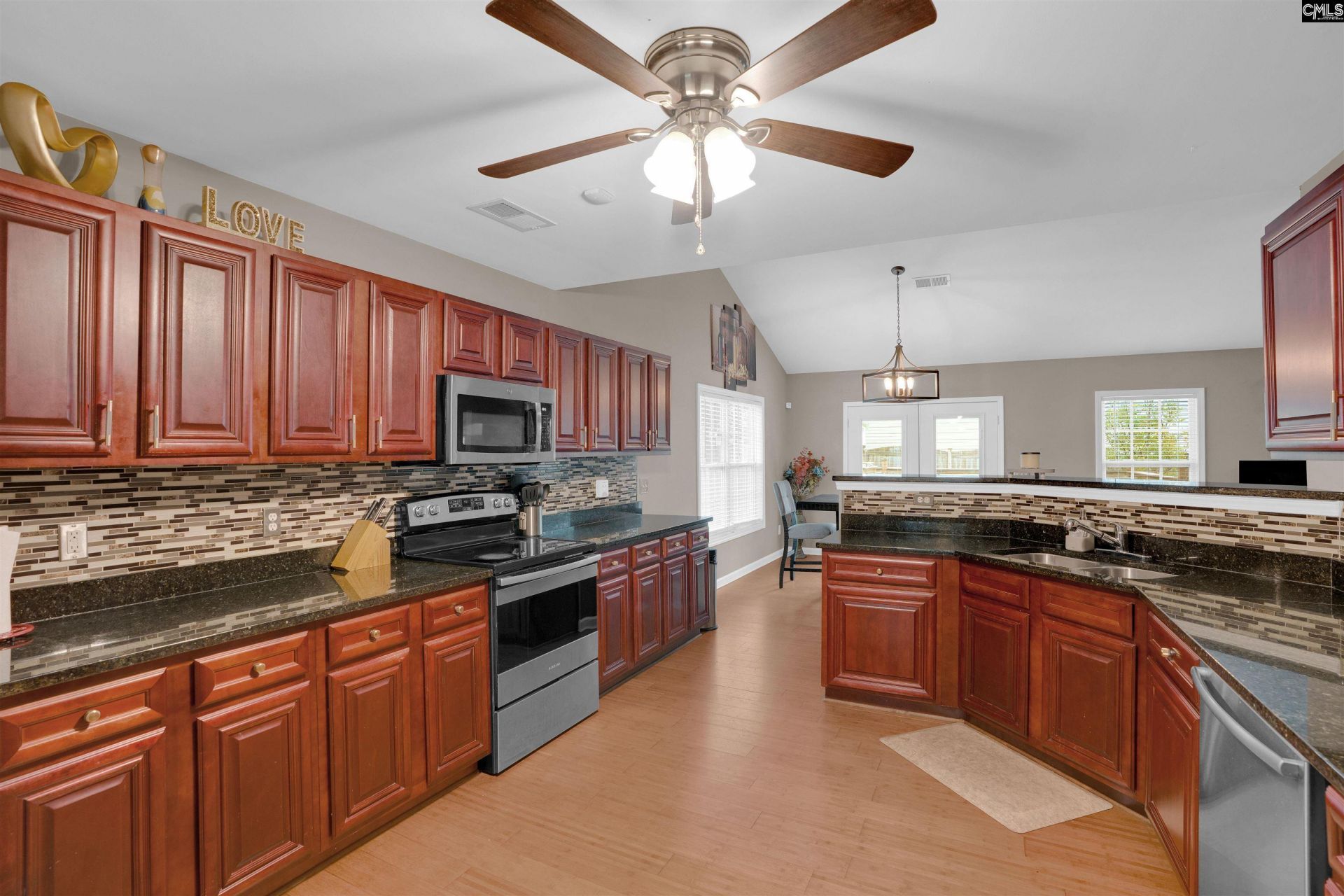 946 Farnsworth Drive  Photo 21