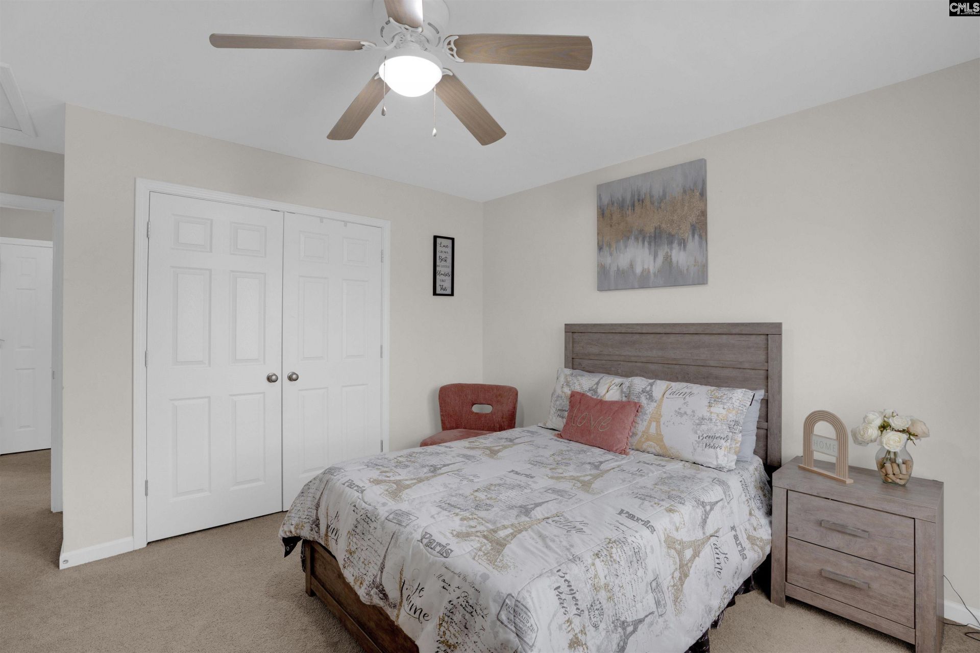 946 Farnsworth Drive  Photo 33