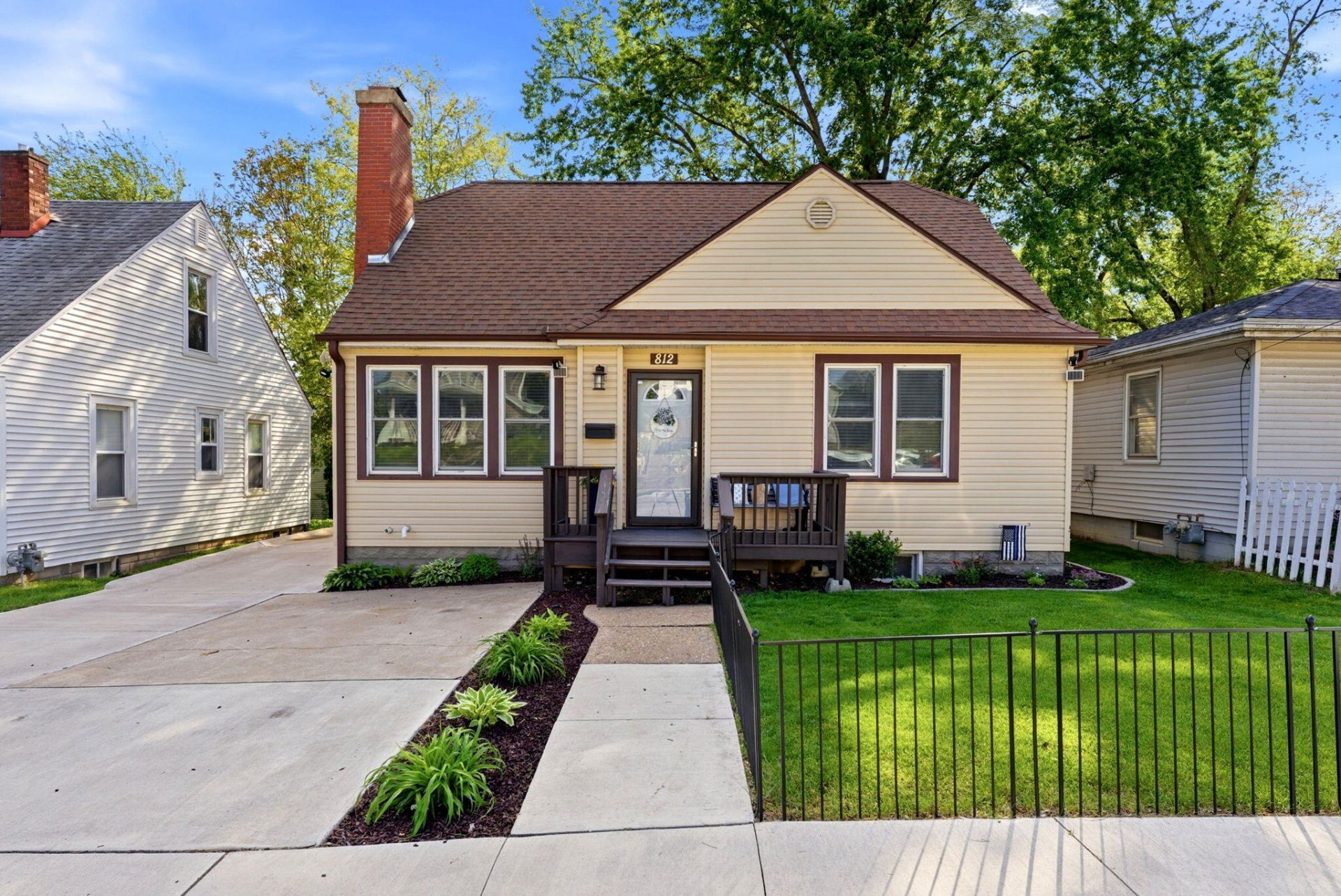 812 Cedar, Muscatine, IA 52761 Main Photo