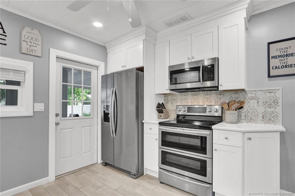 542 SW Halpatiokee Street, Stuart, FL 34994 Photo