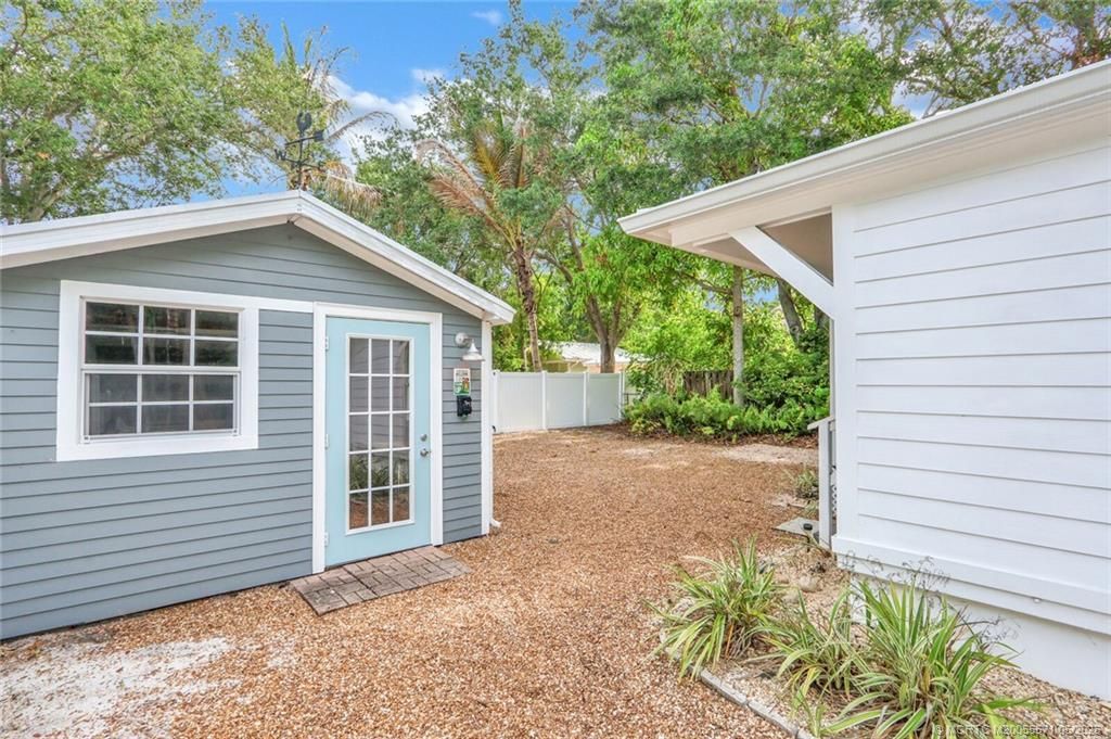 542 SW Halpatiokee Street, Stuart, FL 34994 Photo