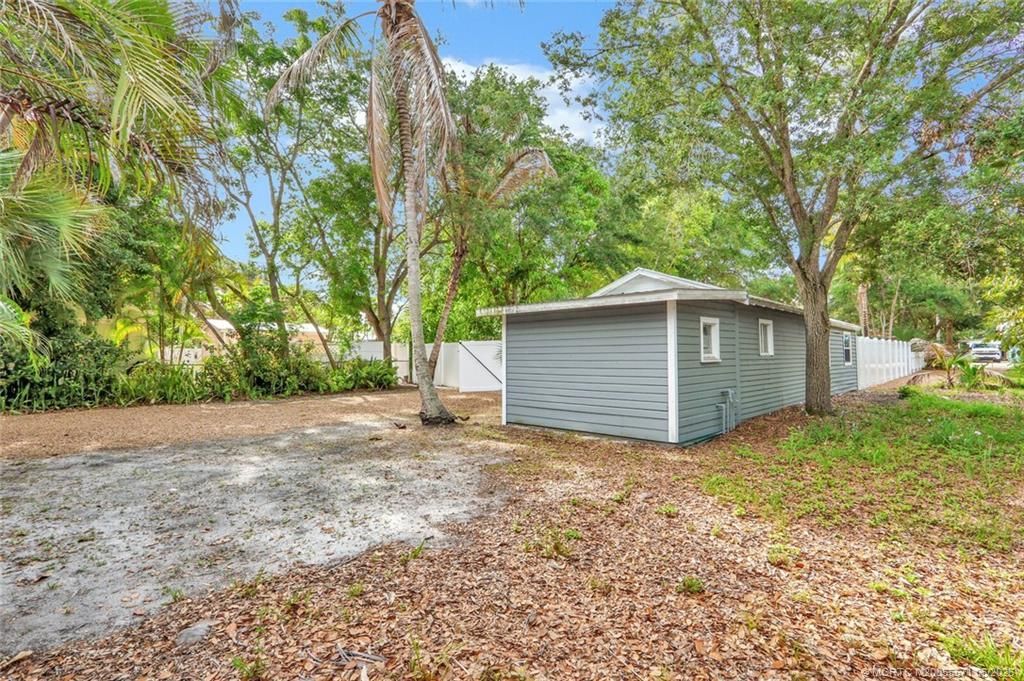 542 SW Halpatiokee Street, Stuart, FL 34994 Photo