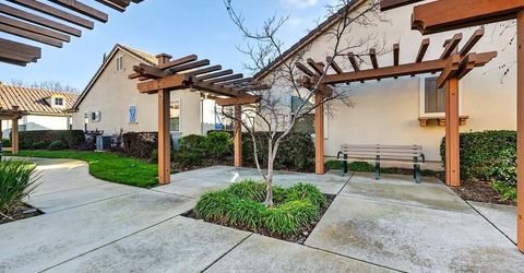 1040 Cabris Ln, Roseville, CA 95747 Photo